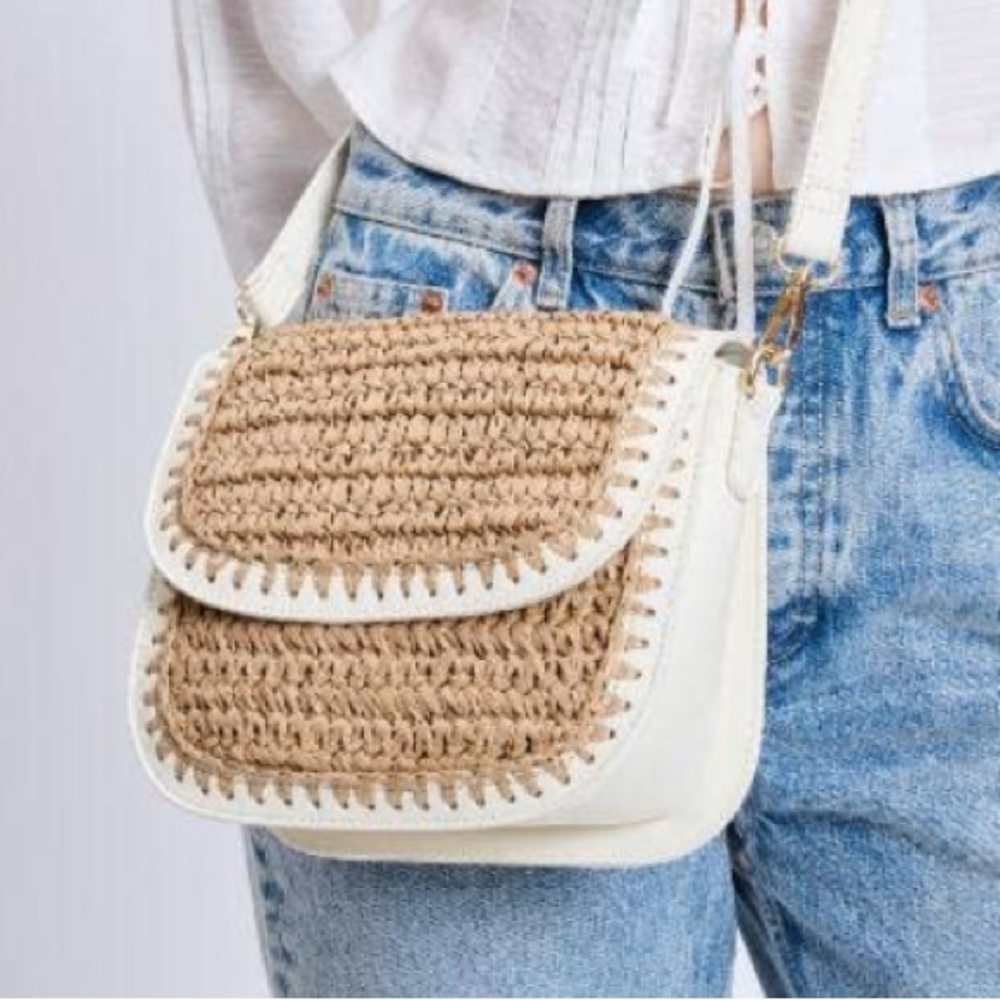 Moda Luxe Modish Straw Crossbody Bag
4UVJM-01